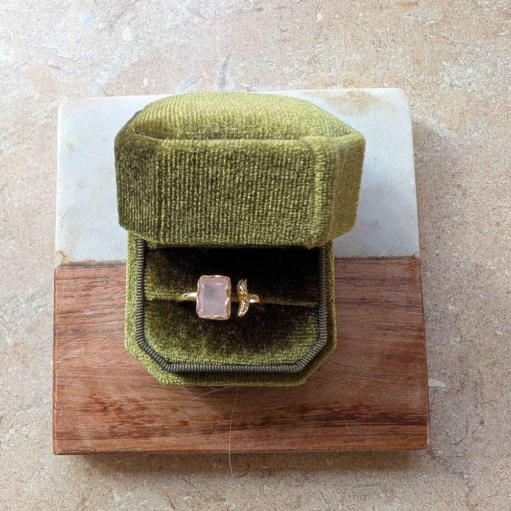 Elegant Gold Ring with Pink Stone